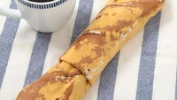 Baguette juga jadi insipirasi kaus kaki. Kalau lihat ini di meja, jangan sampai digigit ya!