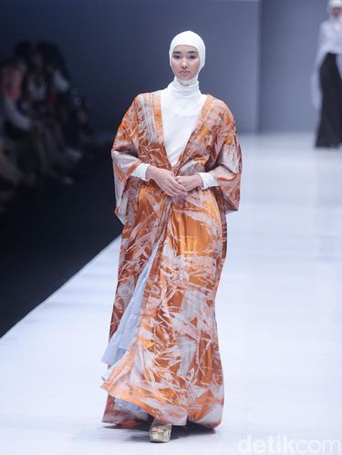 Norma Hauri Rilis Koleksi Baju Muslim Kasual Terinspirasi Jackie O