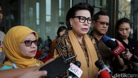 Sebab, proses perizinan selalu berhadapan dengan pihak pengusaha hingga pelaku usaha di daerah.