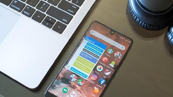 Kemudian Essential juga digugat ke pengadilan karena isu pelanggaran paten. Penggugatnya adalah perusahaan bernama Keyssa, yang mengklaim kalau Essential telah mencuri rahasia perusahaannya terkait teknologi modular yang ada di dalam ponsel tersebut. Foto: Android Central