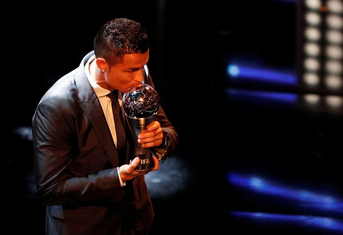 Cristiano Ronaldo yang Sedang Berbahagia