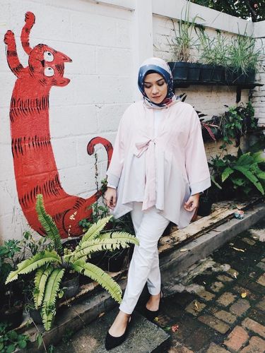 Foto: Inspirasi Hijab dari 6 Selebriti Indonesia yang 