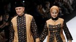 Mesranya Artis Senior Hengky Tornado dan Istri di Atas Runaway