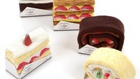 Ada kaus kaki yang dibuat seperti cake. Terinspirasi roll cake maupun strawberry short cake.