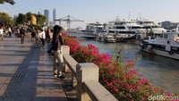 Pulau Gulangyu juga cukup bersih. Membuat turis betah berlama-lama di sana (Elvan/detikTravel)