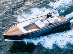 Ini Yacht Mewah Bertenaga Listrik Pertama di Dunia