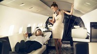 Harga yang ditawarkan cukup fantastis, yaitu 310 USD, atau sekitar Rp 4 juta selama 2 jam saja (@privatejetstudio/Instagram)