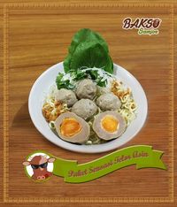 Nyamm! Enaknya Bakso Isi Telur Asin Bisa Dicicip 4 Tempat Ini