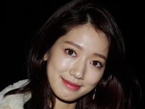 Park Shin Hye Mengaku Alergi Matahari, Seperti Apa Gejalanya?