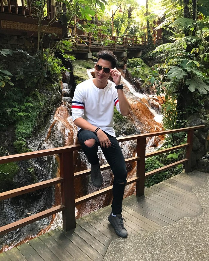 Verrell Bramasta traveling verrell