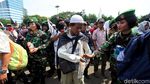 Massa Aksi Perppu Ormas Penuhi Depan Gedung DPR