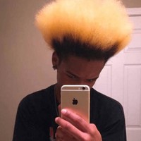 Kalau ingin begaya mohawk, jangan sampai seperti tersetrum listrik seperti ini. Foto: ist