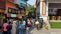 Rupanya pemerintah setempat dan warganya, mengubah citra kampung nelayan yang kumuh dan jorok menjadi nyaman nan kinclong. Jadilah, Zeng Cuo An kini sebagai destinasi wisata yang wajib didatangi turis kala melancong ke Kota Xiamen (Elvan/detikTravel)