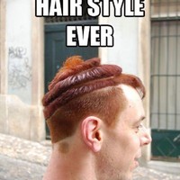 Gaya rambut ini mirip terasiring. Setuju jika disebut gaya rambut terburuk? Foto: ist