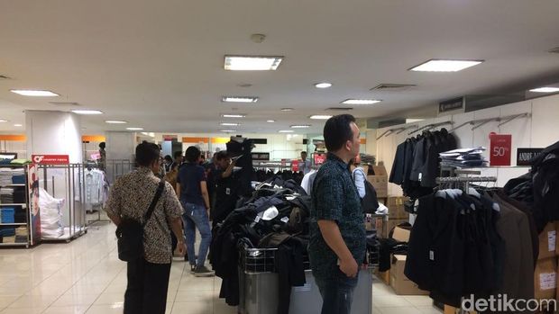 Barang yang tersisa di lantai 2 Lotus Thamrin