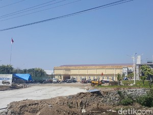 Warga Kota Batu Kecam Penebangan Pohon di Jatim Park 3