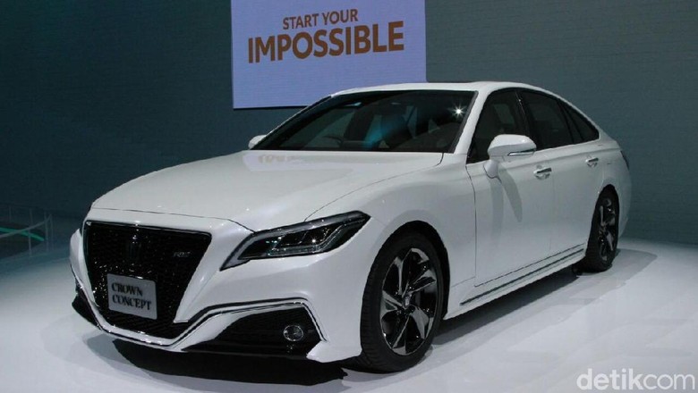  Mobil  Menteri Toyota  Crown  Bersolek