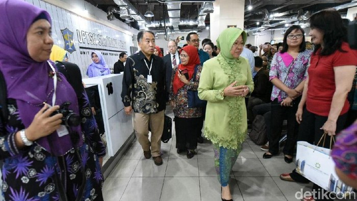 Risma Ajak Perwakilan Perguruan Tinggi Jepang Lihat Pelayanan Publik