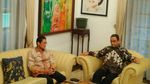 Foto: Jaket Bomber dari Habibie untuk Anies-Sandi