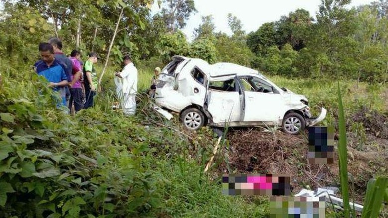 Kecelakaan karena Jalan Berlubang, 4 Pelajar Tewas di Sabah Kecelakaan karena Jalan Berlubang, 4 Pelajar Tewas di Sabah