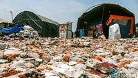 Warga yang masih tinggal di Kampung Akuarium enggan pindah ke rusun sesuai yang dianjurkan Pemprov DKI.
