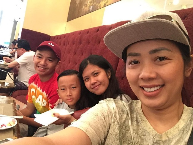 Meski tanpa makeup wajahnya tampak beda, namun penampilannya terbantu dengan sulam alis sehingga tidak terlihat terlalu pucat. Foto: dok. Instagram