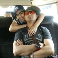 Ketika makeup, Soimah menjelma menjadi wanita glamour. Foundation, contouring hingga bulu mata palsu yang cetar membahana membuat penampilannya sepintas milik Syahrini. Tapi jika tanpa makeup, Soimah layaknya ibu-ibu pada umumnya.  Foto: dok. Instagram