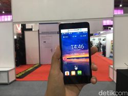 Ponsel Lokal Digicoop Banting Harga Turun Rp 1 Juta