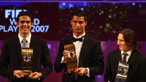 Sebelum Era Ronaldo-Messi, Inilah Para Pemain Terbaik Dunia