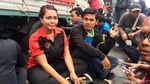 Driver Wanita di Demo Taksi Online