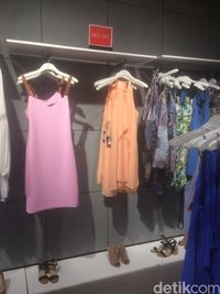 Jeans Hingga Jumpsuits Guess Diskon Hingga 50% di Grand Indonesia