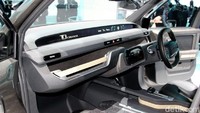 Fitur kedua adalah active utility style. Ini mengacu pada bodi kokoh dan kotak dengan kepraktisan. Ini seperti toolbox yang bisa dimanfaatkan.