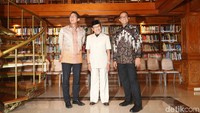 Anies-Sandi sowan ke rumah Habibie, Jl Patra Kuningan XIII, Kuningan, Jakarta Selatan, Rabu (25/10/2017).