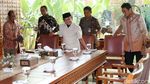 Temui Habibie, Anies-Sandi Minta Wejangan
