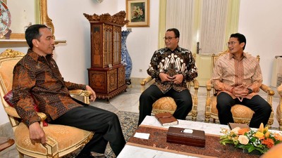 Foto: Tawa Jokowi, Anies, dan Sandiaga di Istana