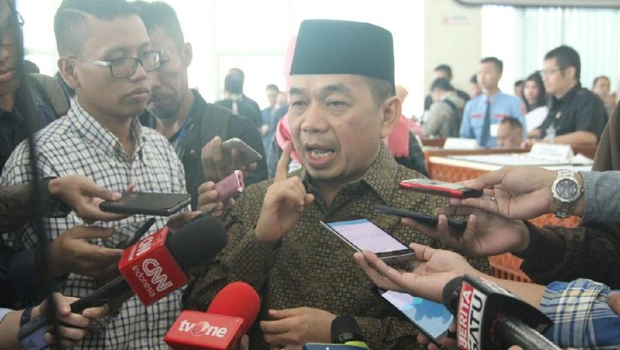 Ketua Fraksi PKS Jazuli Juwaini
