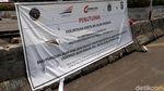 Perlintasan KA Ditutup, Lalin Jalan Angkasa Kemayoran Macet