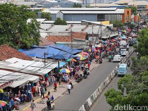 Pemprov Selidiki Dugaan PNS Terlibat Sewa Trotoar di Tanah Abang
