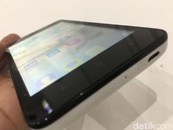 Ponsel Lokal Digicoop Banting Harga Turun Rp 1 Juta