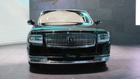 Perdana Menteri Jepang memilih Toyota Century Royal sebagai kendaraan operasionalnya. Foto: Rangga Rahadiansyah