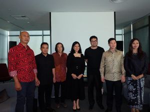 Lukisan Neo Ekspresionisme Kukuh Nuswantoro Menangkan Kompetisi Seni Lukis UOB