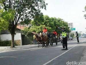 Melihat Simulasi Rangkaian Resepsi Pernikahan Kahiyang di Solo