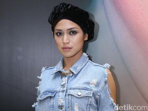 Jessica Iskandar Hormati Keputusan Chacha Frederica Berhijab