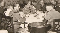 Hitler dan antek Nazinya makan malam di dalam bunker. Kebanyakan dari mereka pindah ke gua bawah tanah pada bulan Januari 1945 (BNPS.CO.UK)