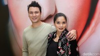 Titi Kamal hadir untuk memberikan dukungannya. Foto: Hanif/detikHOT