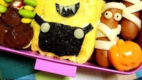Begini jadinya jika minion ikut merayakan Halloween. Hihi