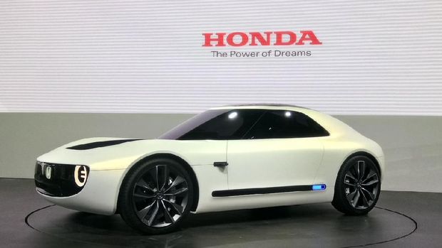 Honda Sports EV: Anda Mengendarai Mobil Sport Listrik dan Berkomunikasi dengannya
