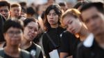 Foto: Warga Thailand Setia Menanti Kremasi Sang Raja