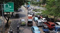 Uji coba penutupan perlintasan KA tersebut dilakukan sejak 13-27 Oktober 2017 dan akan diberlakukan penutupan permanen pada 3 November mendatang.