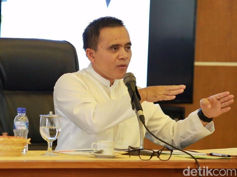 Safari Politik, Bupati Anas Klaim Tak Pakai Uang Negara Safari Politik, Bupati Anas Klaim Tak Pakai Uang Negara